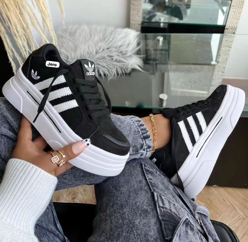 ZAPATOS ADIDAS TRES LINEAS DAMA