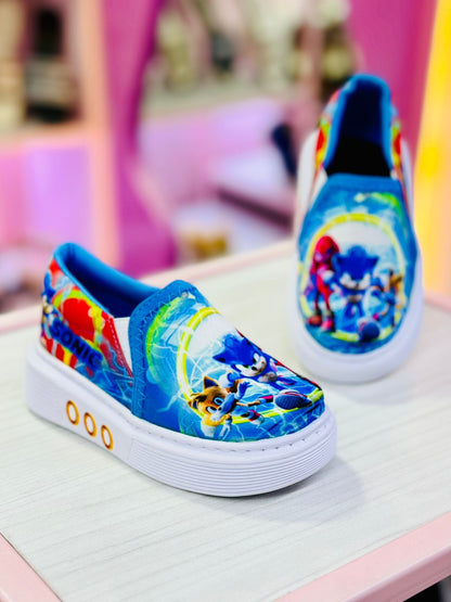 VANS DE PERSONAJES PARA NIÑOS